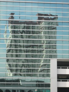 bldg_distort1