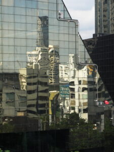 bldg_distort2